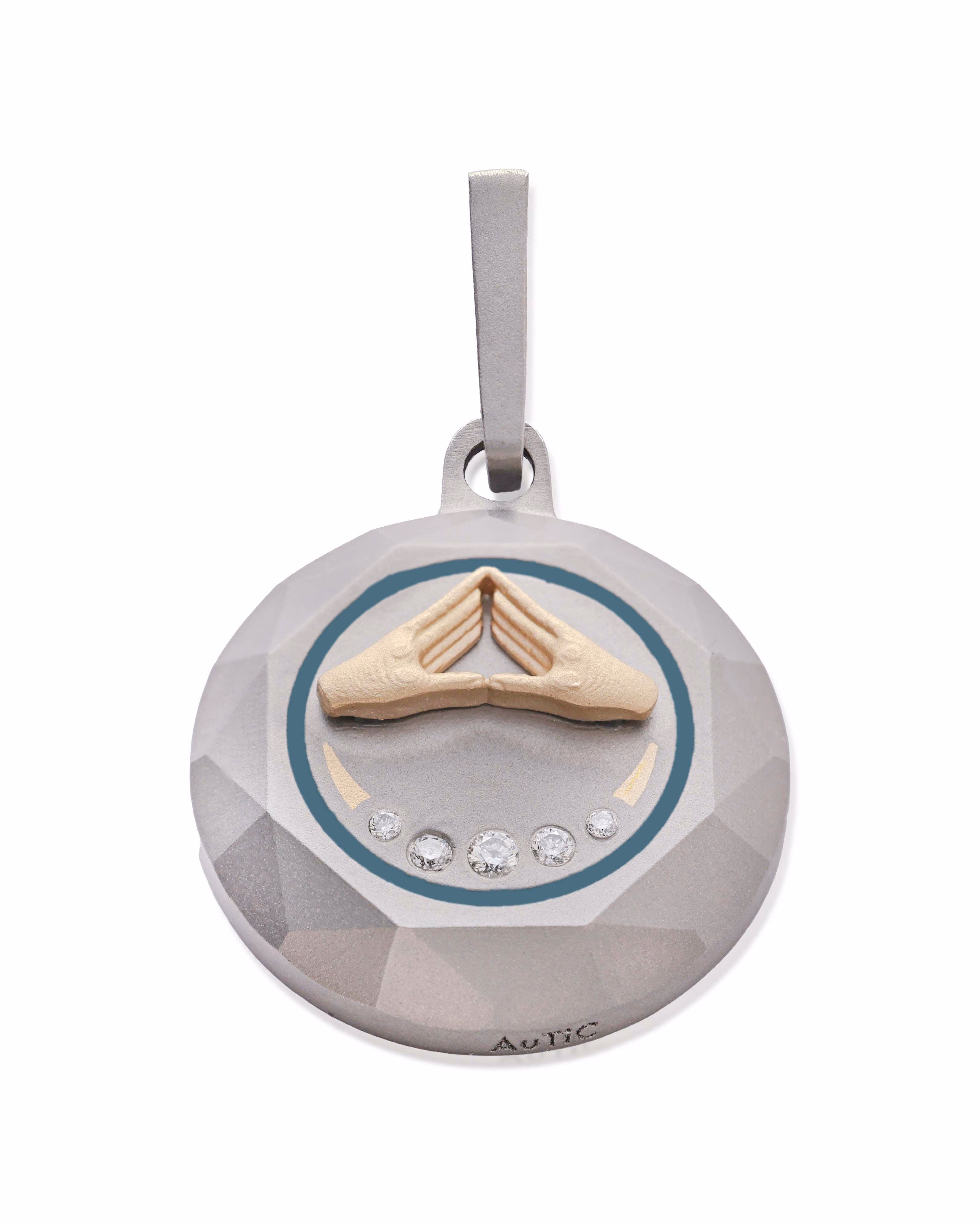 Unisex Silver Titanium Pendant with Matte Finish