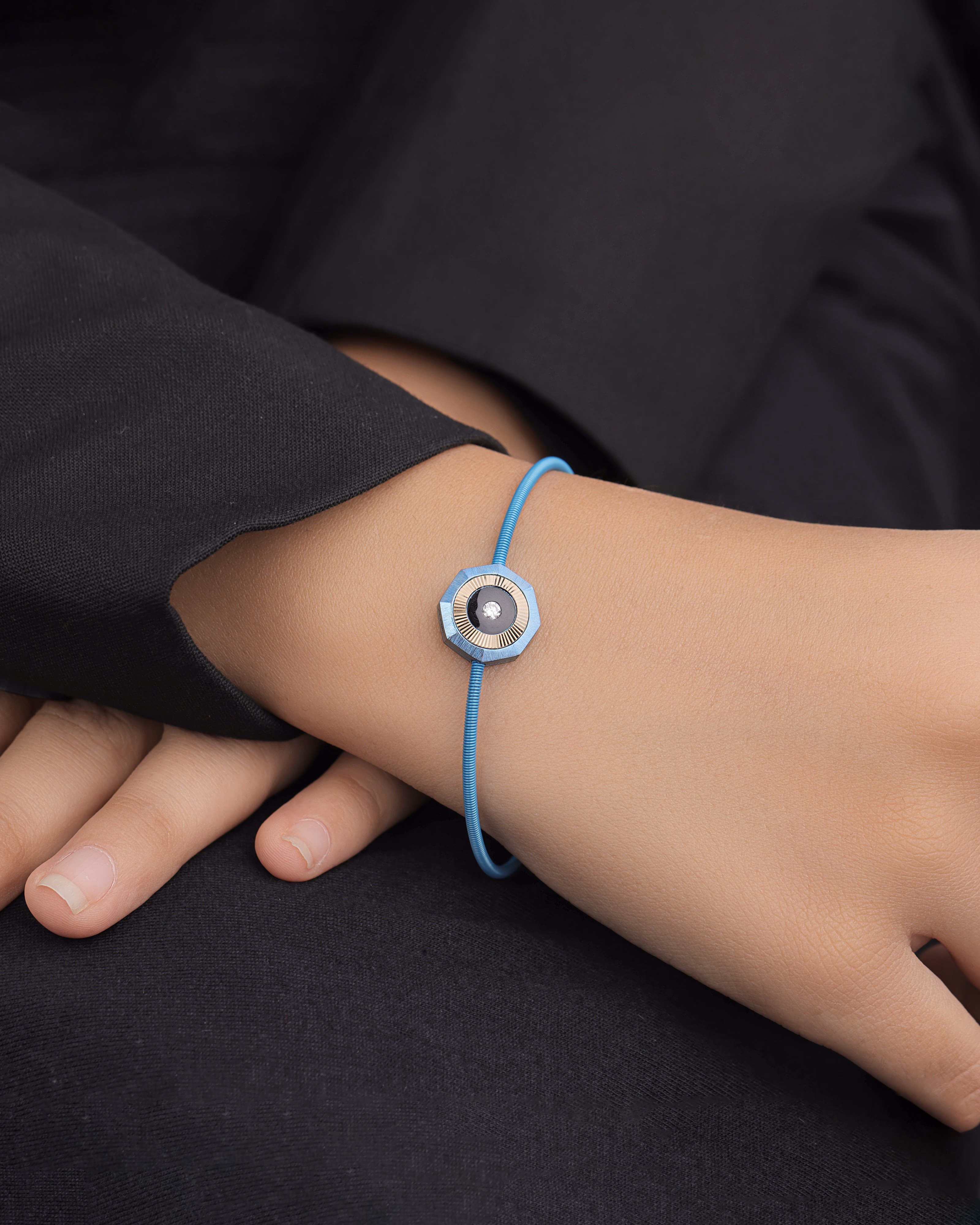 UniSex Blue titanium Bracelet with matte finish
